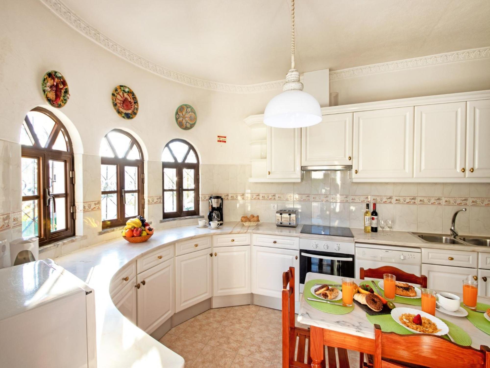 Charming Villa In Albufeira With Private Pool Luaran gambar